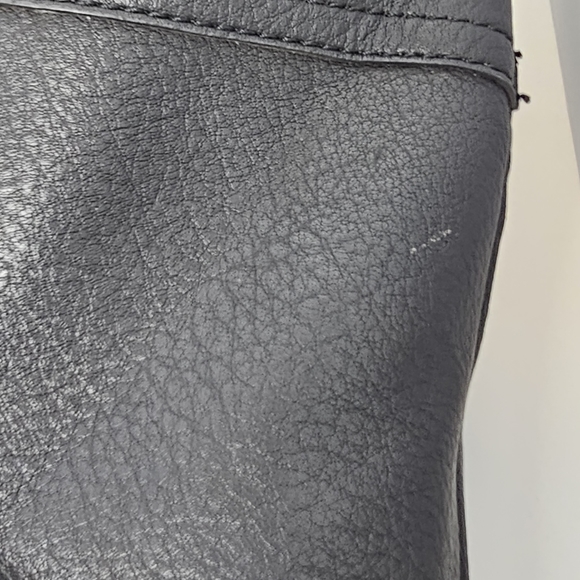 Large Tote - Picture 13 of 16